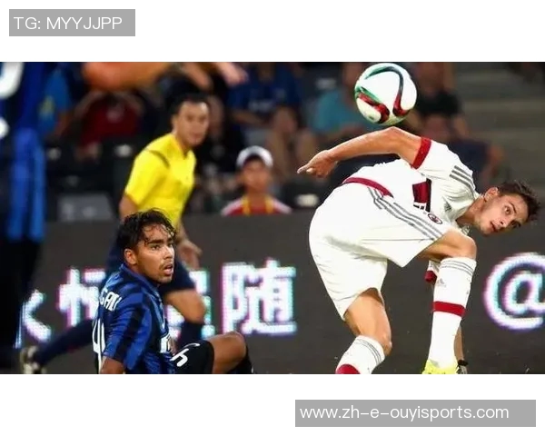 粉丝与足球球星亲密互动瞬间回顾精彩时刻与感动故事